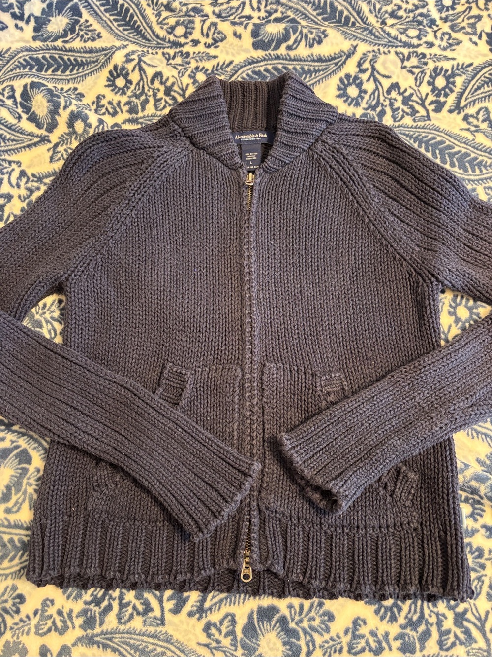 Vintage Abercrombie & Fitch Women's Dark Navy Zip Front Chunky Knit Cardigan